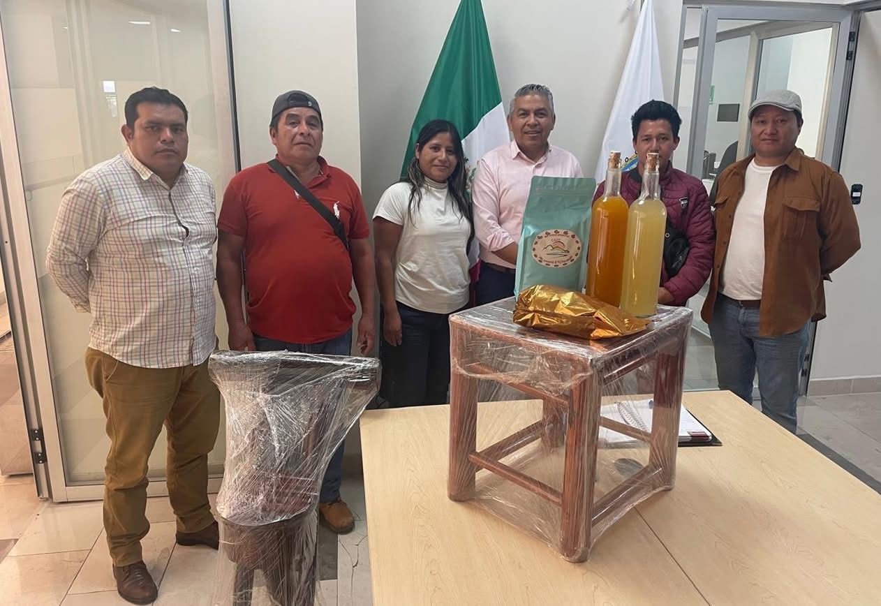 Con el firme compromiso de abrir nuevos espacios de crecimiento para artesanos y productores